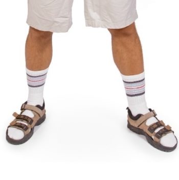sandals-with-socks