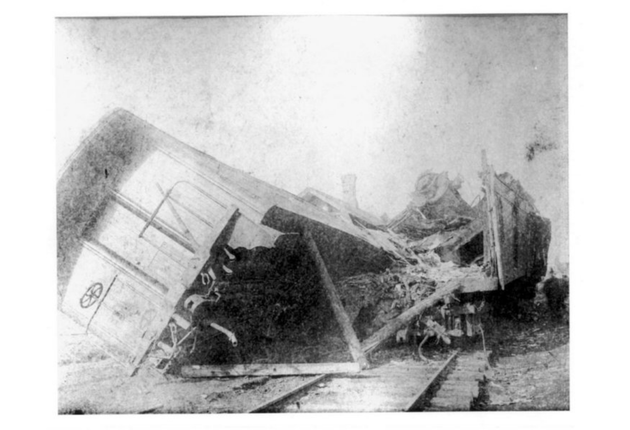 photograph of train crash that inspired the railroad watch style