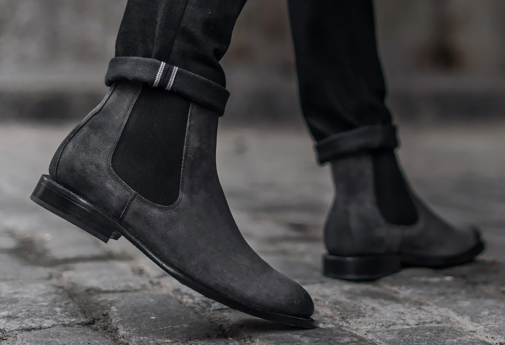 chelsea boots is iconic piece of men's casual shoes