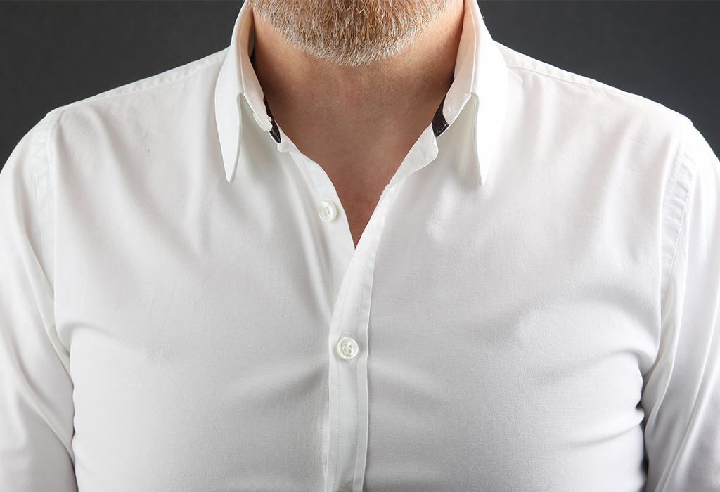 men's shoulders is attractive body language cue