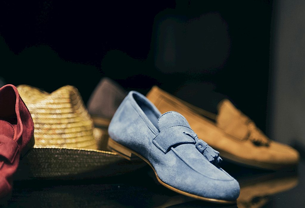 Suede colored loafer shoes - Men's Shoes To Wear With Shorts 