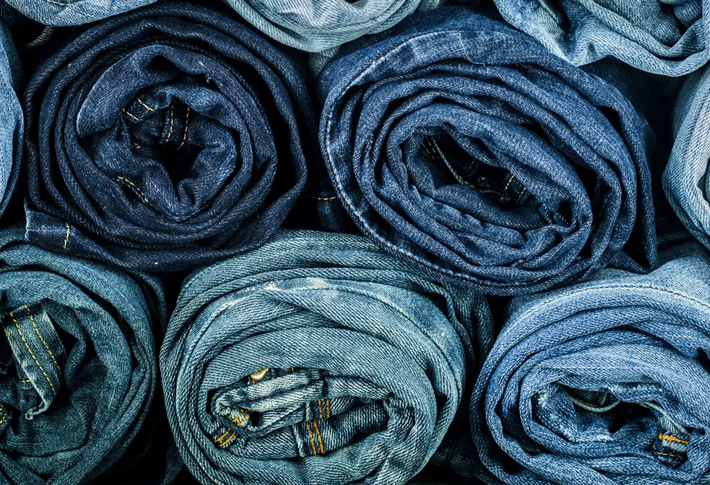 Jeans in different colors