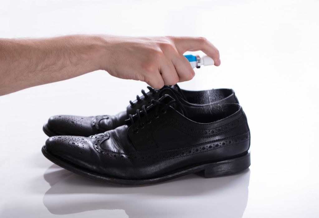 prevent smelly shoes with deodorant