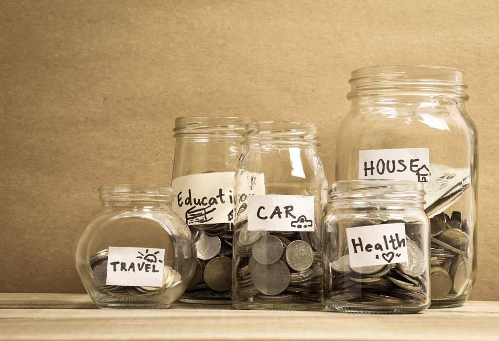 jars of money for different outgoings