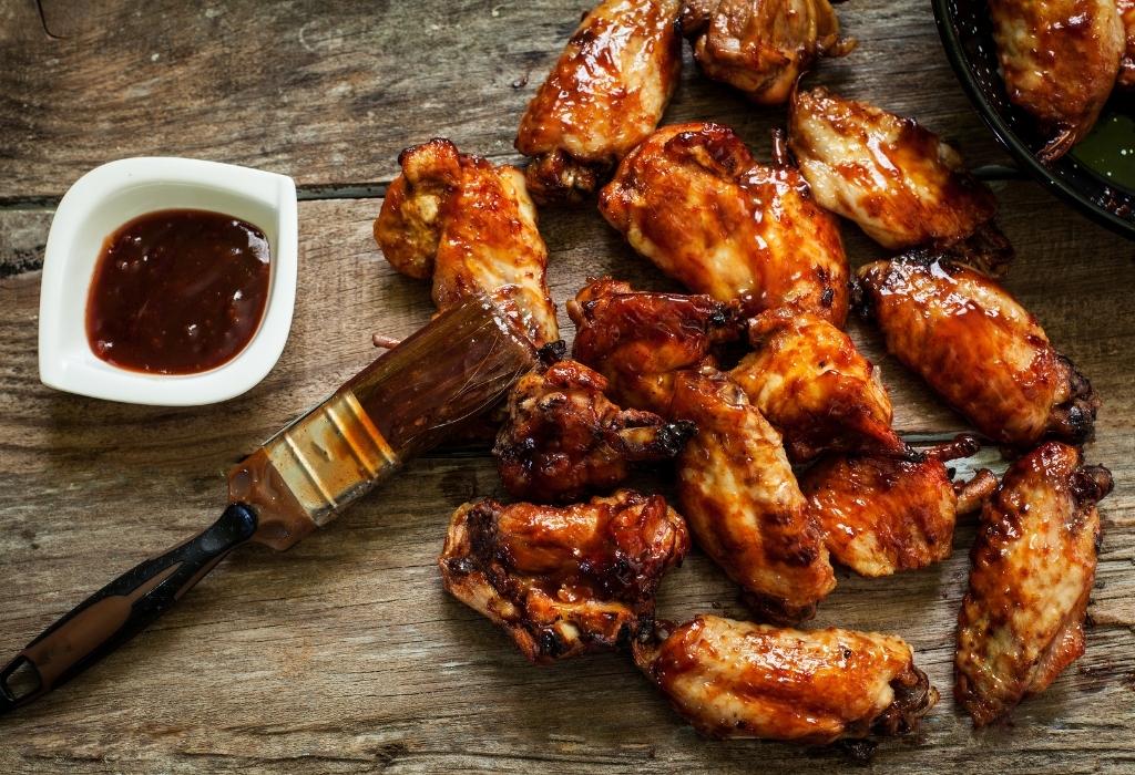 BBQ chicken wings - summer dinner ideas