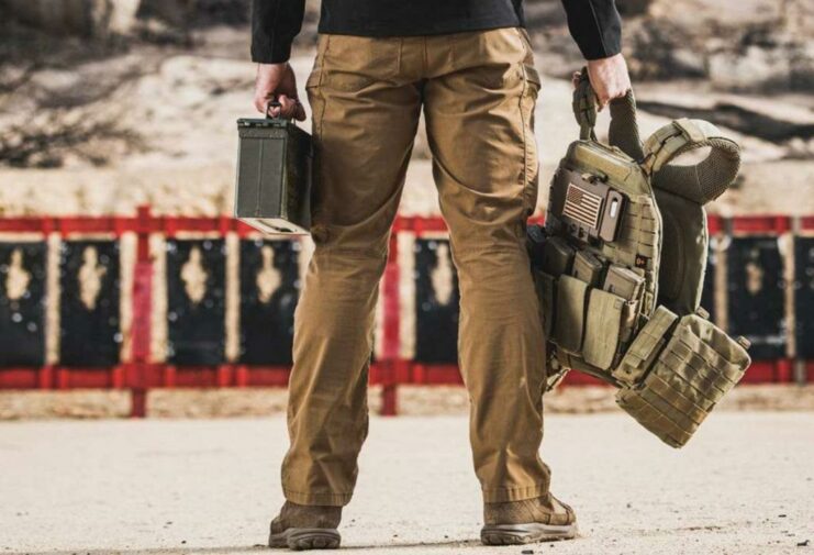 How To Wear Cargo Pants And Look Stylish: A Man's Guide