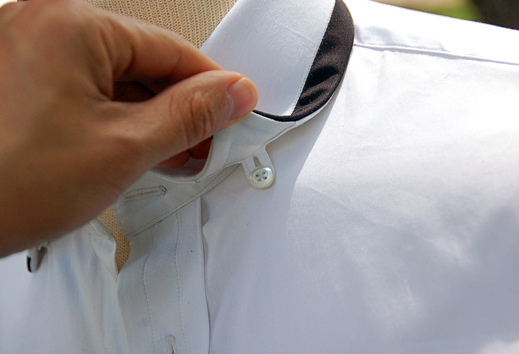 How to stay comfortable in a dress shirt using a Collar Extender