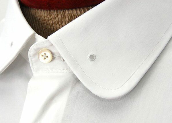 pinned collar shirt